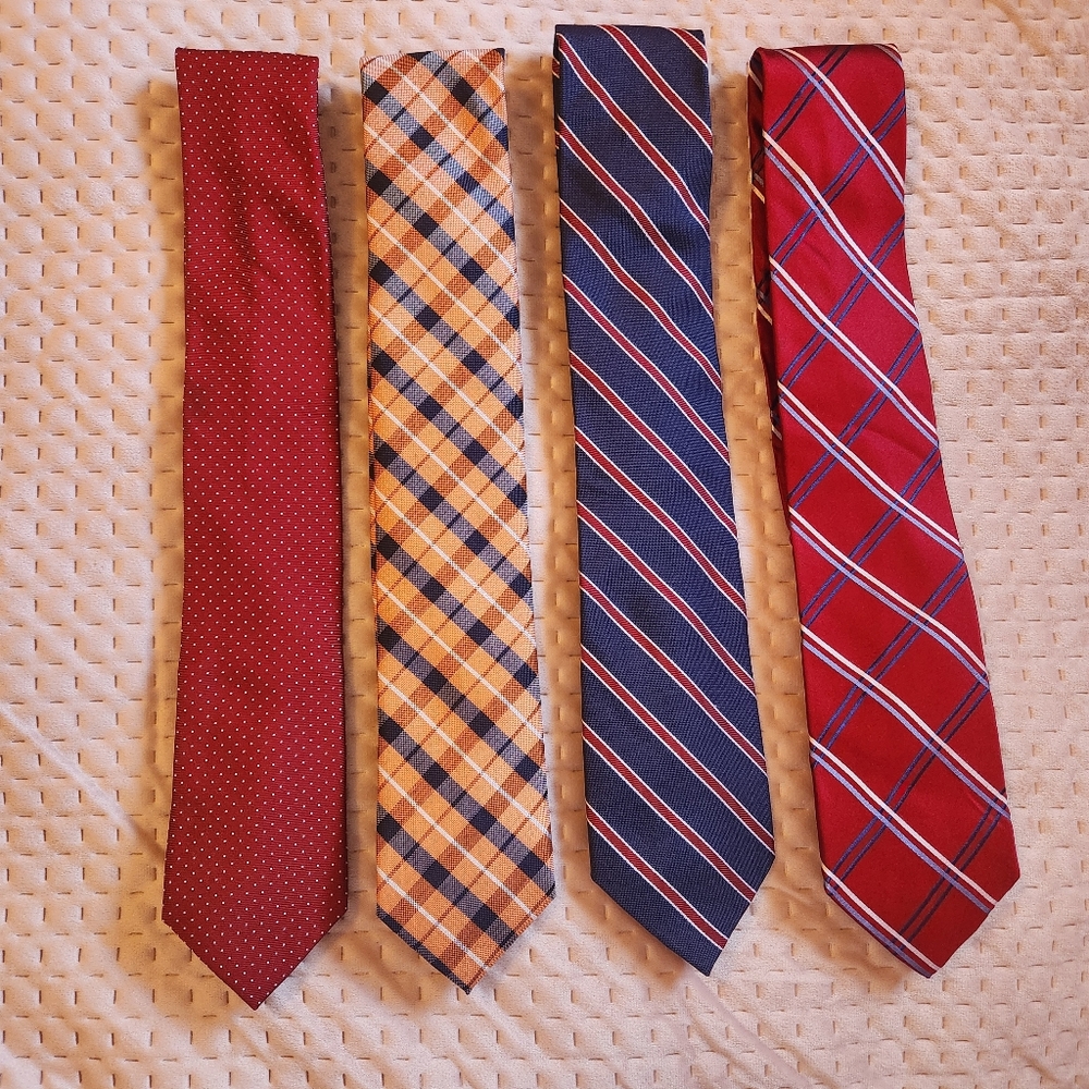 Tommy Hilfiger Mens Ties Lot of 4 Silk Blend Preppy Plaid Stripe Dot Neckties
